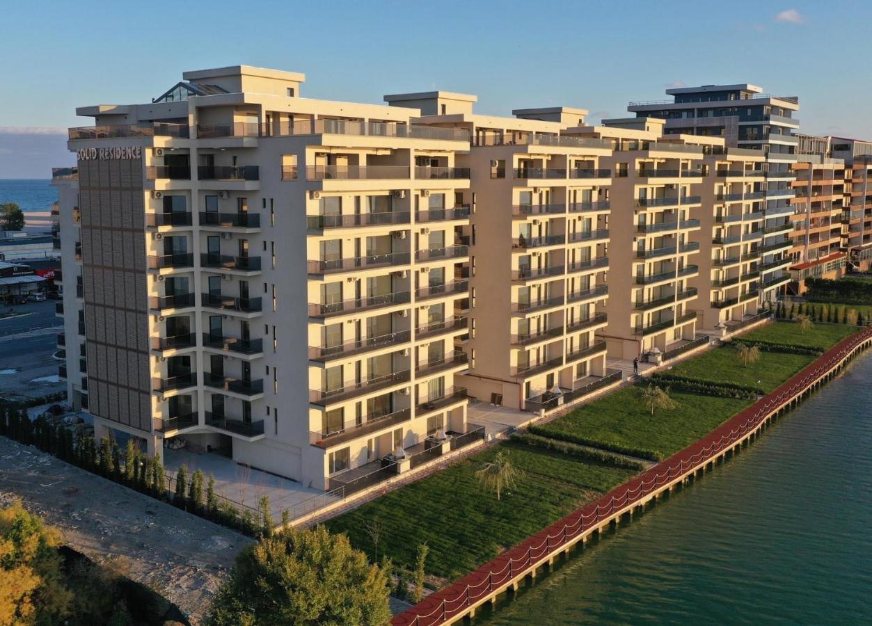 Solid Luxury Studio Mamaia